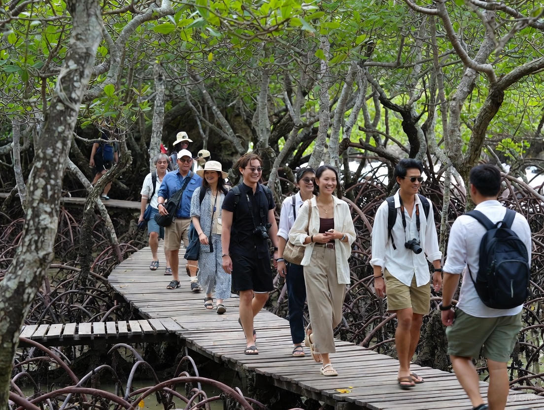 fb38b8b4-ad89-46b7-924e-324d8596c1bc Seminyak, Nusa Lembongan & Ubud - Image 4